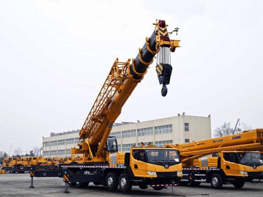 xe cẩu chuyên dụng gia lai